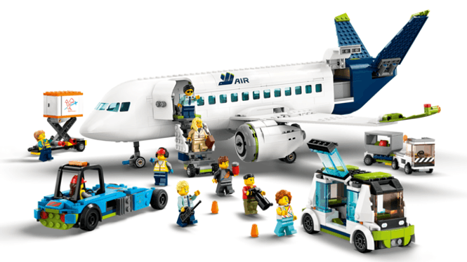 Hovedbilde LEGO® City Passasjerfly med flyplasskjøretøy