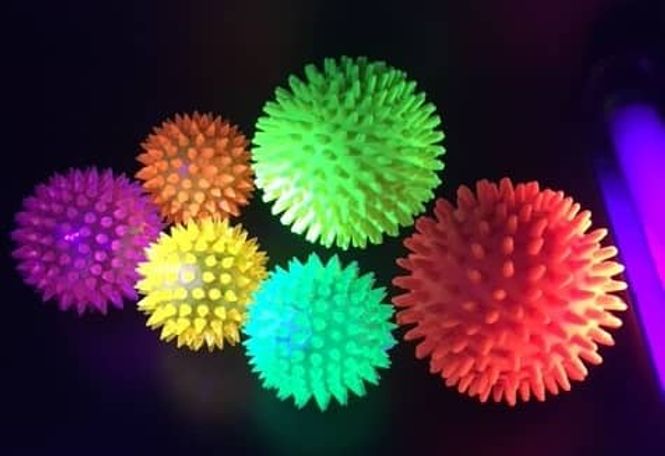 Hovedbilde UV Spikey Ball